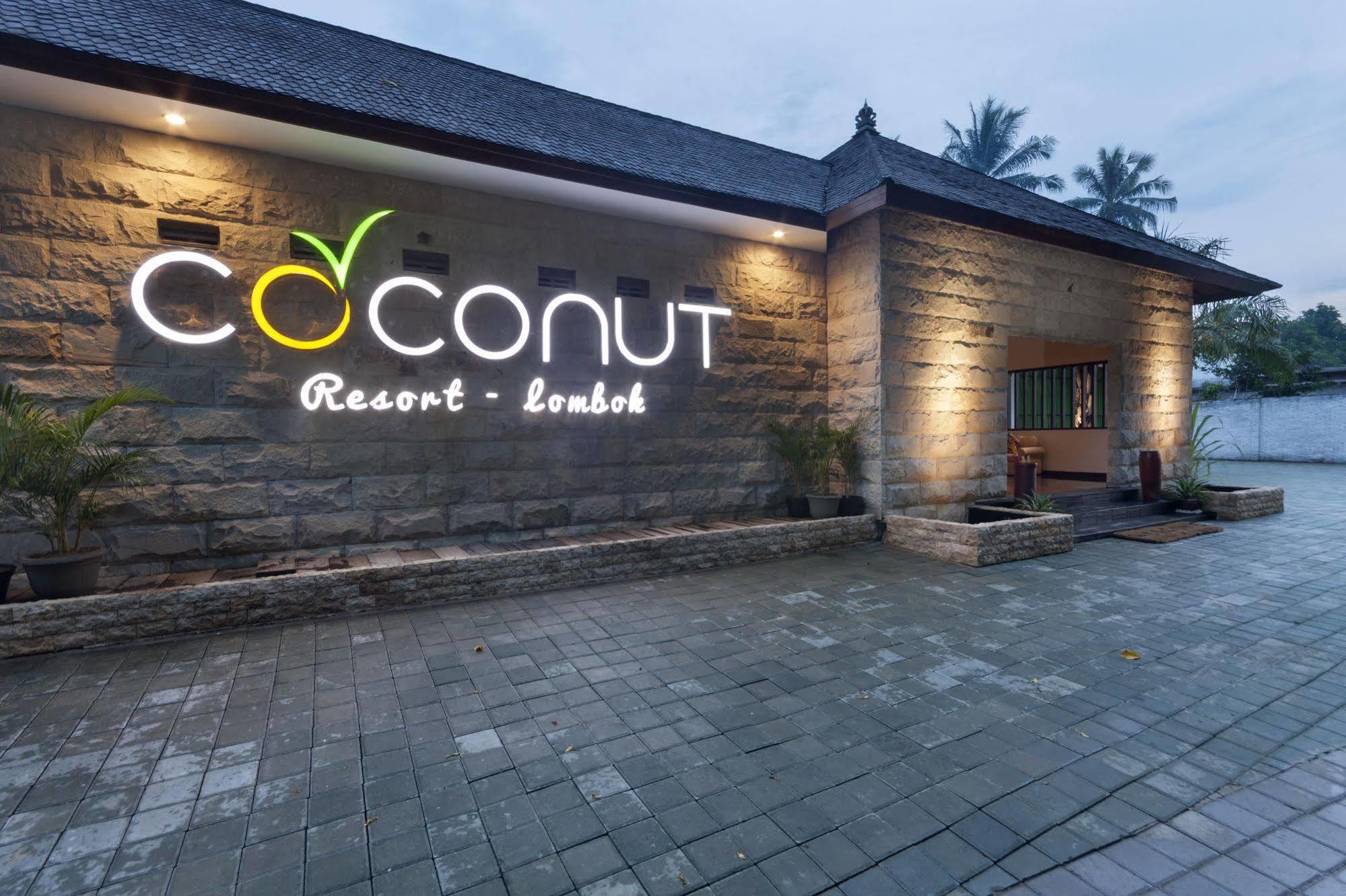 Coconut Boutique Resort Senggigi Exterior photo